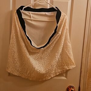 This is a beautiful black & white lace skirt from New York and Company XL